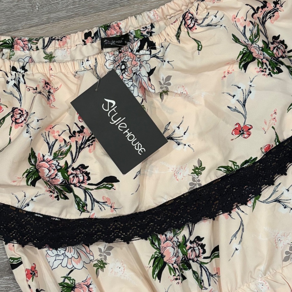 Stylehouse Floral‎ Romper Blush Navy Lace Trim Off Shoulder S